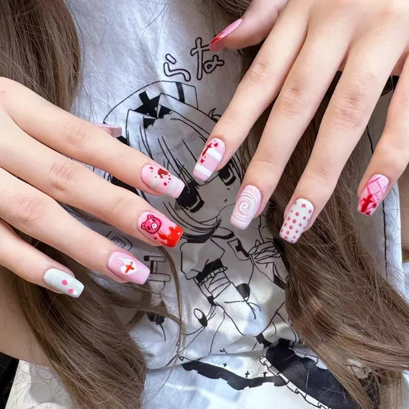 Nail Art Motif - Милые розовые накладные ногти Bearbrick средней
